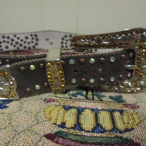 NEW WOMEN BIT & BRIDLE BELT SIZE M